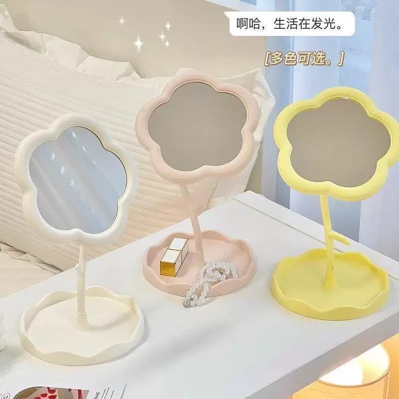 Makeup mirror